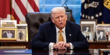 تسهيلا لحركة النقل البحري.. ترامب قرّر التدخّل لتوفير تغطية في مضيق هرمز والخليج العربي تواكب الاجراءات العسكرية المتخذة لإعادة تعزيز النشاط الاقتصادي …