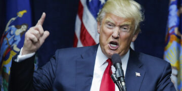 “ترامب في ورطة من صنعه. وهناك مخرج واحد”