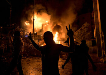 كيف سقط لبنان في قعر الهاوية؟د. الياس ميشال الشويري يؤرّخ الأحداث ..يكشف الحقائق .. يهدم الأوهام .. و يقول:"نحن في لحظة مفصليةبين استمرار الإنحدار او بداية التأسيس..."