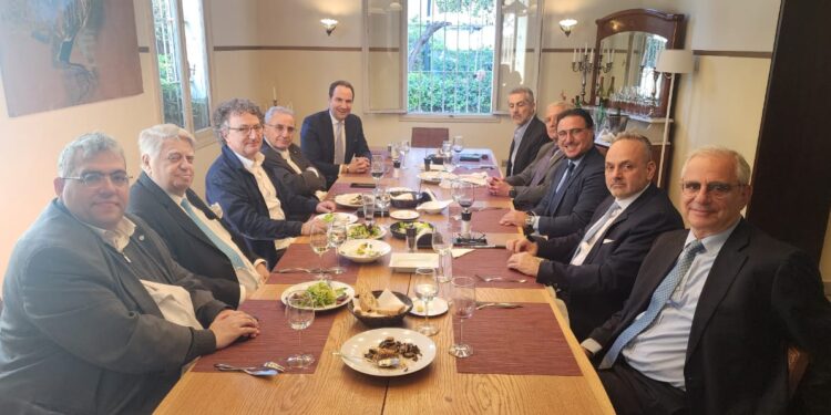 اتحاد MIDEL يطرق بابتنويع المخاطر في زمن عدم اليقين..د. فؤاد زمكحل:الحفاظ على الثروة في التوترات ضرورة!