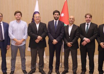 انطلاقة جديدةلغرفة التجارة الأوروبية في الاردنبقيادة مجلس إدارة جديديضم أقدم معاصر لها..د. أنور عبيدات:سنعزّز الروابط الإقتصاديةو التجارية بين الاردن و الإتحاد الأُوروبي...
