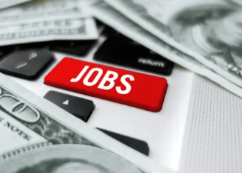 أدنى مستوى منذ شهور...تراجع فرص العمل في أميركابـ300 ألف وظيفة