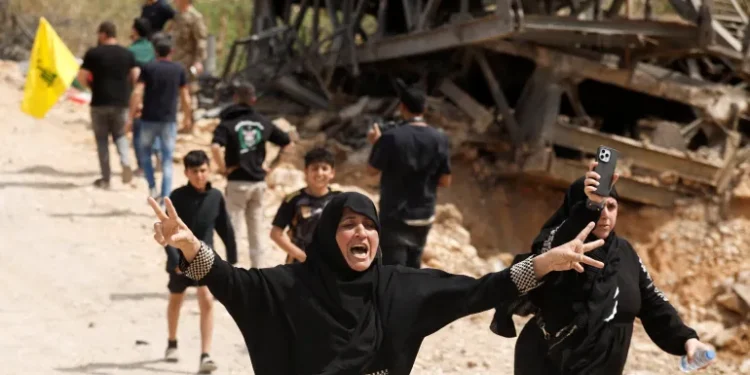 راحت "سكرة" الحربوبدأ التفكير بالأتي من الصعوباتتكلفة إعادة اعمار الـ45 يوماًتتجاوز تقديرياً الـ11 مليار دولار...