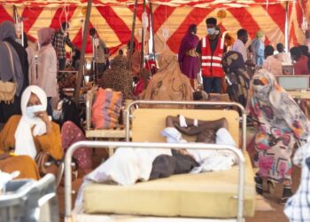 بعد ثلاث سنوات من النزاع:السودان يعاني أزمةً صحيةً متفاقمة...