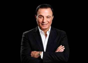 اللبناني-الأميركي شارلي حنّا يطلق درعاً صحياً لـ4 قرى جنوبيةبقيمة 50 ألف دولار بمباركة السفير البابوي في لبنان وبالتعاون مع "كاريتاس لبنان"