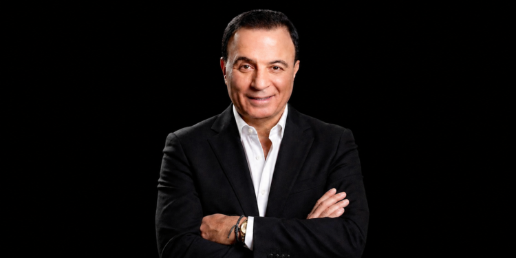 اللبناني-الأميركي شارلي حنّا يطلق درعاً صحياً لـ4 قرى جنوبيةبقيمة 50 ألف دولار بمباركة السفير البابوي في لبنان وبالتعاون مع "كاريتاس لبنان"