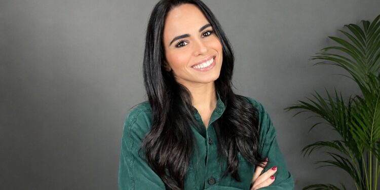 نغم حسن الى منصة "إيتورو"محلّلة للأسواق المالية الإقليمية والعالمية:من أسهم وسلع وعملات رقمية...