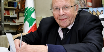 قطاعا التعليم والتأمين في حداد على نقيبٍ آدمي شريف ثائر.. أنطوان السبعلاني حرّك العدالة بقصيدته “المعلّم الأجير” وربِح القضية بعد 17 عاماً…