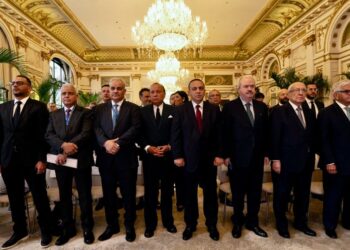 في افتتاح القمة المصرفيةوالاقتصادية العربية - الأوروبية في باريسياسين جابر:يبقى لبنان جسرا طبيعيابين العالم العربي و اوروبا...