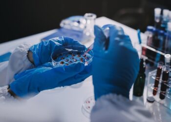 حيوانات منوية مُستنبتة مختبرياًللمساعدة في الإنجاب