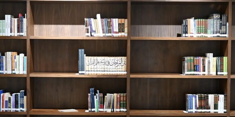 مكتبة مركز الأمير محمد بن سلمان..الأولى عالميا في الخط العربي