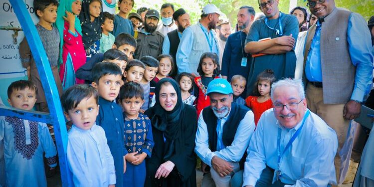 زيارة رفيعة المستوى لمنظمة الصحة العالمية إلى أفغانستانتسلط الضوء على الحاجة الملحة للقضاء على شلل الأطفالمع حماية الخدمات الصحية الأساسية