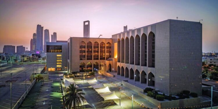 165 مليار درهم أصولقطاع التأمين في الإمارات