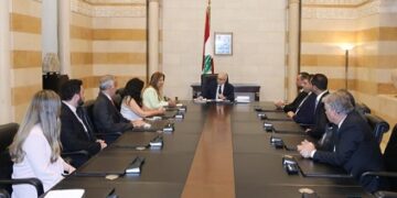 وفد من مصنّعي الأدوية يطلب المساعدة لدعم الدواء: لبنان لا يُصنّع الفيتامينات فقط بل أدوية من كل صنف ونوع تتواجد حالياً في منطقة الـ MENA