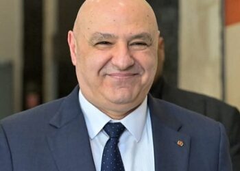 حبيب يُشيد بالمبادرة الإنسانيةلرئيس الجمهورية بتنظيمه حملةللتبرع بالدم ويتذكر الإمام الصدرالشخصية الدينية التي آمنت بلبنان