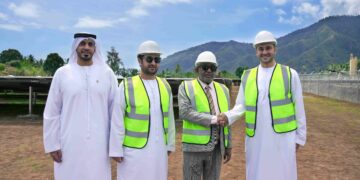 الإمارات تدعم القُمَر المتحدة بإنشاء 3 محطات للطاقة الشمسية…