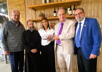 الجمعية الثقافية الرومية تعقدمؤتمرها العلمي السادس في دوماوتتسلّم شعار البلدة