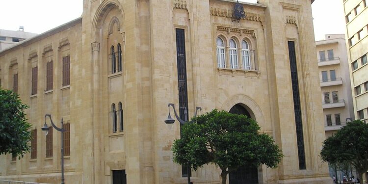 مجلس النواب اللبناني:مهزلة حقيقية