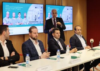 جراحة روبوتيةأكثر تطوّراً في المنطقةيطلقها مستشفى رزقمن دون التخلي عن مبدأتقديم "الطب بإنسانية"...