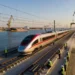 قناة السويس«تتدفق على قضبان»
