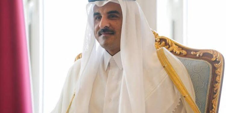 أمير قطر يقول:الحرب خفّضتإيرادات الدولة 42 %